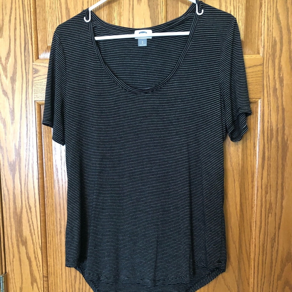 Black and white striped old navy T-shirt